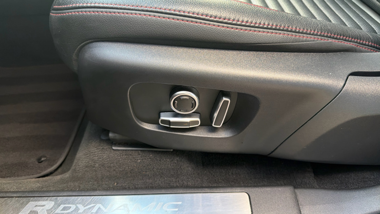 Land Rover Discovery Sport 1.5 P300e R-Dynamic SE 5dr Auto [5 Seat] Station Wagon